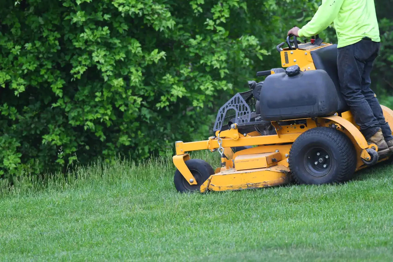 Commercial Lawn Mowing Services