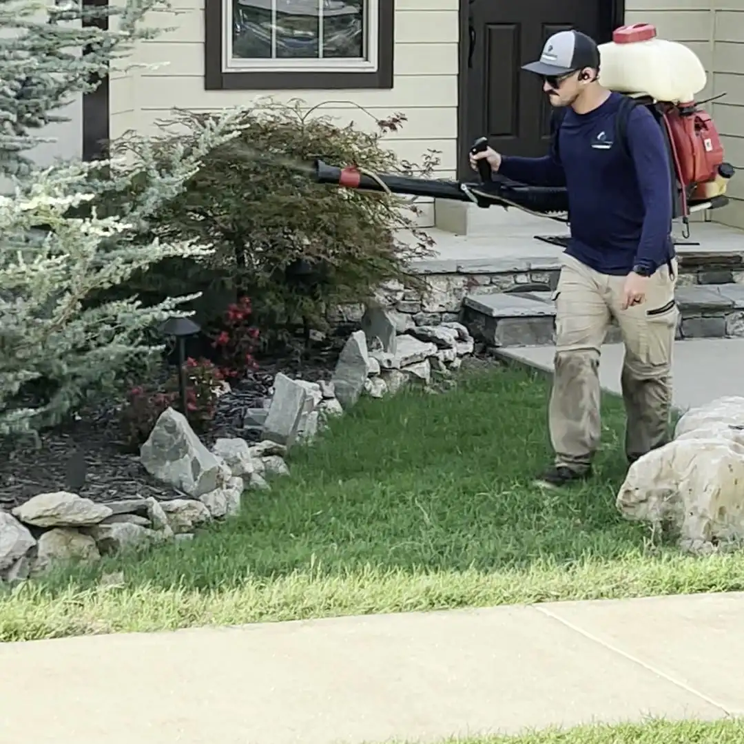 Lawn care and pest control in Jenks, OK